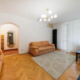 Doua camere, loc de parcare, vedere parc Gh. Petrascu, etaj 1/4, bloc reabilitat